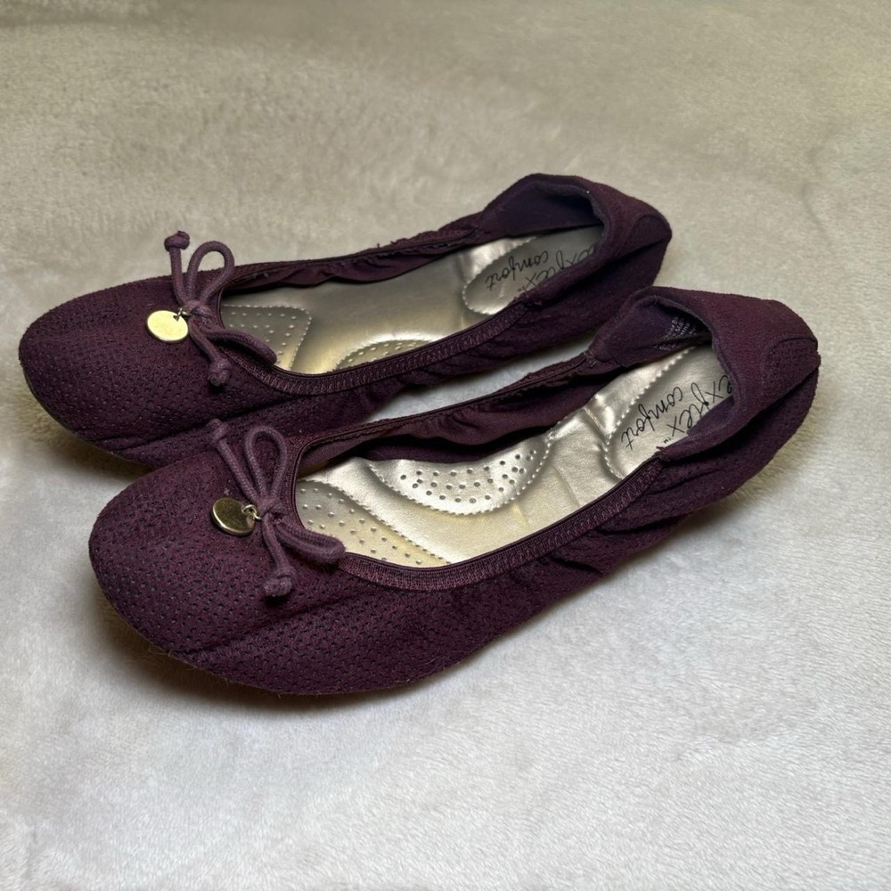 Dexflex Comfort Burgundy Ballet Flats